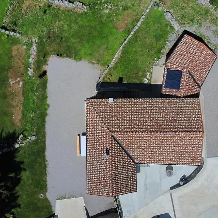 Stancija Kavali Stone House, Zvoneca-opatija