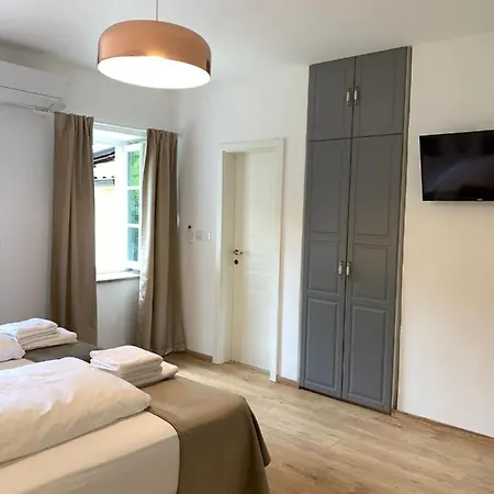 Stancija Kavali Stone House, Zvoneca-opatija 4*