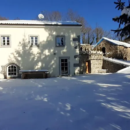 Bed & Breakfast Stancija Kavali Stone House, Zvoneca-opatija