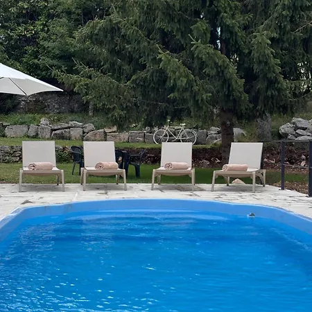 Stancija Kavali Stone House, Zvoneca-opatija Bed and Breakfast 4*